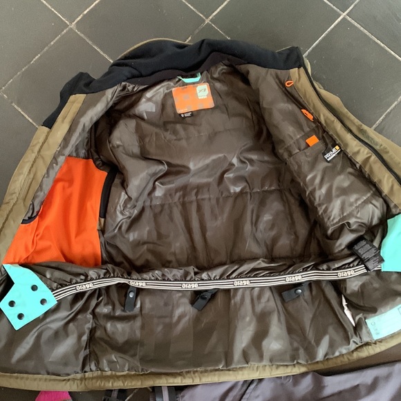 ski/snowboard coat and pants - Picture 3 of 10